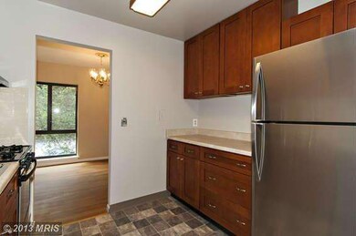 5915 Tamar Dr unit 8, Columbia, MD 21045 - photo 4