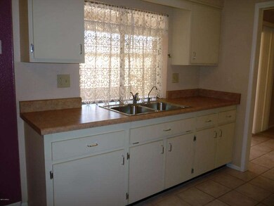 13876 N Newcastle Dr, Sun City, AZ 85351 - photo 7