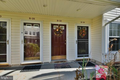 32 Wagon Wheel Rd unit 32, Quakertown, PA 18951 - photo 3