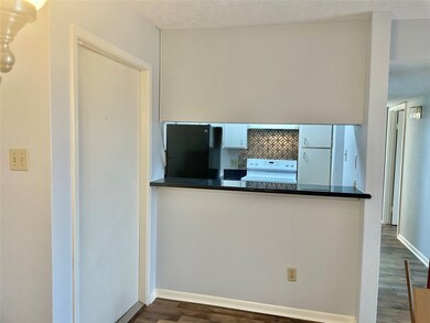 Break Bar opens to Dining & Living Areas