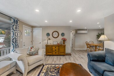 1135 SW Ballinger Dr, Grants Pass, OR 97526 - photo 7