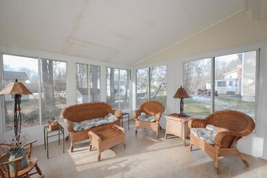 8 Monroe Dr, Hooksett, NH 03106 - photo 3