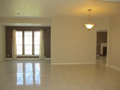 8634 Hot Springs Dr, Houston, TX 77095 - photo 7