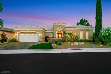 Mediterranean / spanish-style house featuring stuc