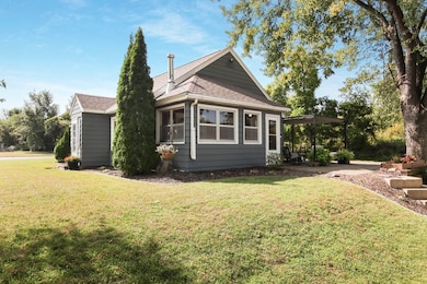 2402 Crescent Ave, Eau Claire, WI 54703 - photo 3