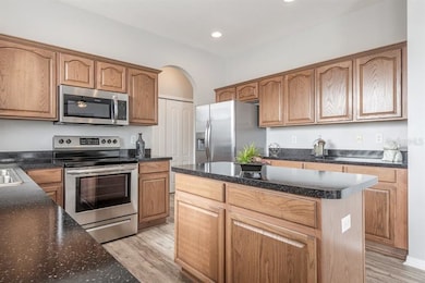 18952 Quarry Badger Rd, Land O Lakes, FL 34638 - photo 6