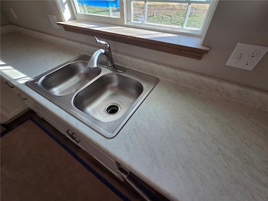 1824 Holly Meadow Ave SW, Cedar Rapids, IA 69812 - photo 3