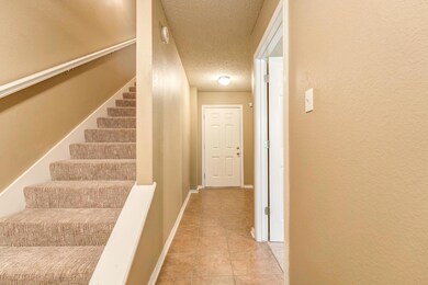 2111 Main St unit 5, Lubbock, TX 79401 - photo 6