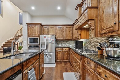 2217 Gulfstream Dr, Little Elm, TX 75068 - photo 6