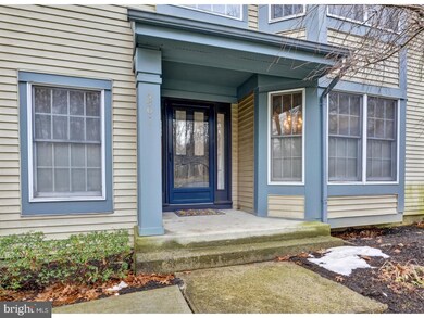 201 Ash Ct, Monmouth Junction, NJ 08852 - photo 2