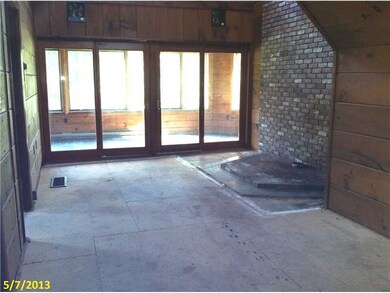Den/Family/Great Room. GREAT ROOM WITH GLASS DOORS