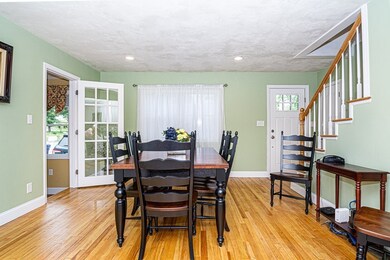 44 Phyllis St, Dracut, MA 01826 - photo 4