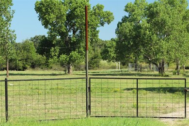 150 Park View Ct, Springtown, TX 76082 - photo 3