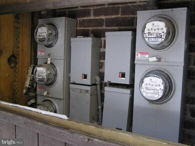 1214 N Calvert St unit 2, Baltimore, MD 21202 - photo 2