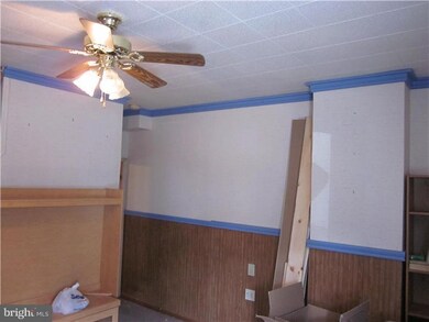 233 Morris St, Gloucester City, NJ 08030 - photo 3