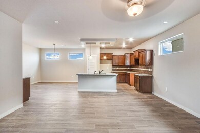 13917 Lago Vista Ave, Horizon City, TX 79928 - photo 3