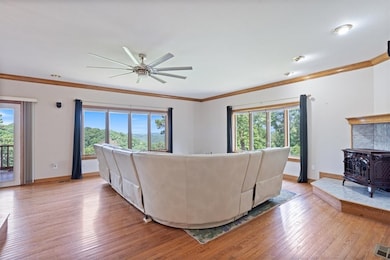 Beautiful hard wood floors and magnificent views.