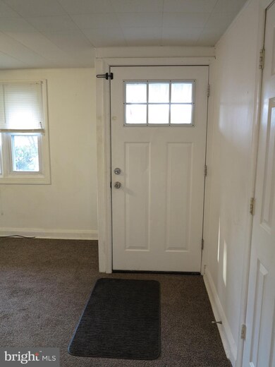 6712 Breezy Dr, Warrenton, VA 20187 - photo 6