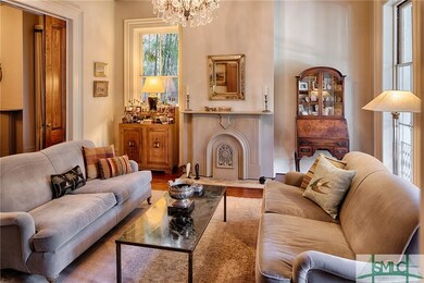 314 E Huntingdon St, Savannah, GA 31401 - photo 4