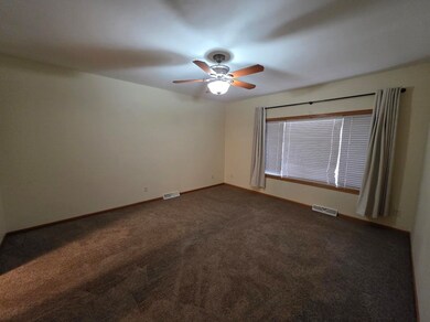 703 Cherokee Path, Lake Mills, WI 53551 - photo 7