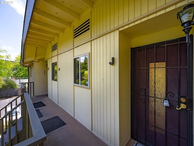 4059 Donald St, Eugene, OR 97405 - photo 2