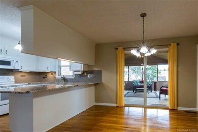 106 Friendly Cir, Statesville, NC 28625 - photo 4