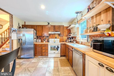 7221 Hillview Dr, Sharpsburg, MD 21782 - photo 3