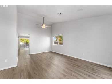 468 Merlee Cir, Eagle Point, OR 97524 - photo 5