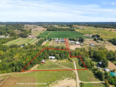 26377 Tarlton Adelphi Rd, Laurelville, OH 43135 - photo 4