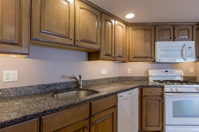 5 Sterling Hill Ln unit 511, Exeter, NH 03833 - photo 7