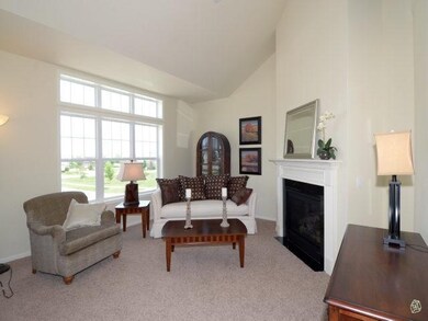 45 Corner Stone Way unit 45, Fitchburg, WI 53711 - photo 2