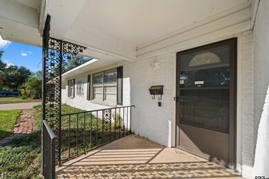 212 Ridgecrest Dr, Tyler, TX 75701 - photo 4