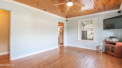 1723 State St-113001