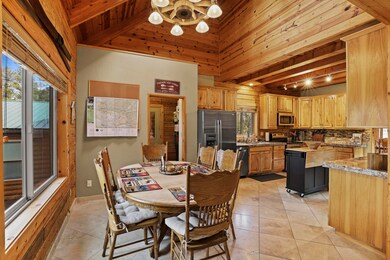 Eat in Kitchen area