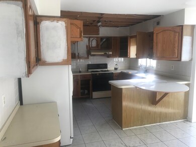 18 Candlelight Dr, Holmdel, NJ 07733 - photo 4