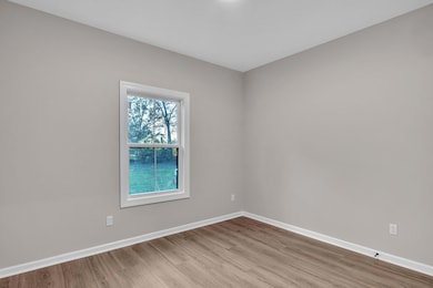 Guest Bedroom 1 (10)