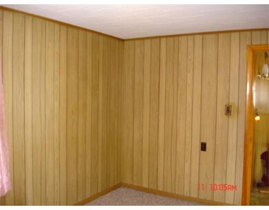 38 Campaw St unit 38, Lowell, MA 01850 - photo 6