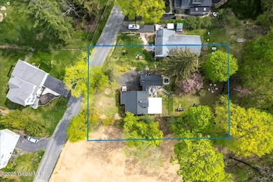 61 Mccormack Rd, Slingerlands, NY 12159 - photo 2