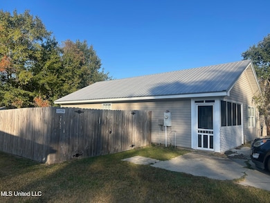 3040 Highland Ave, Diberville, MS 39540 - photo 3