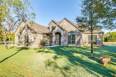 1026 Alex Dr, Springtown, TX 76082 - photo 2