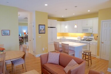 1115 Beacon St unit 9, Newton Highlands, MA 02461 - photo 6