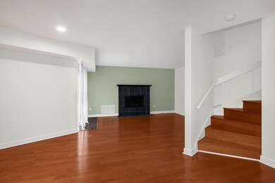 6-web-or-mls-1495-lafayette-dr