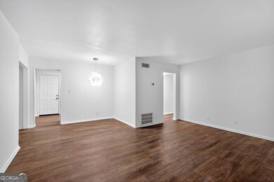 2516 Peachwood Cir NE unit 2, Atlanta, GA 30345 - photo 2