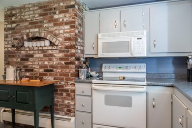 16-Kitchen2