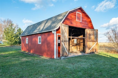 103 N Dewey St, Prairie City, IA 50228 - photo 2