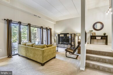 124 Roberts Ln unit 100, Alexandria, VA 22314 - photo 3