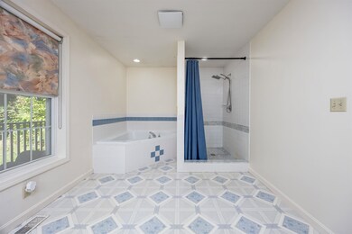 70 Tinker Rd, MerriMacK, NH 03054 - photo 6