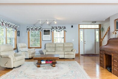 31 Woodfield Dr, Scarborough, ME 04074 - photo 3