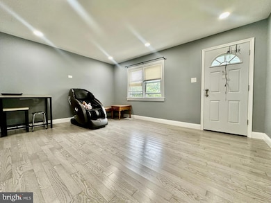 632 Durham Rd, Newtown, PA 18940 - photo 2