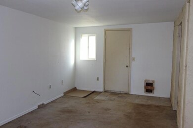 bedroom back 1 (800x533)